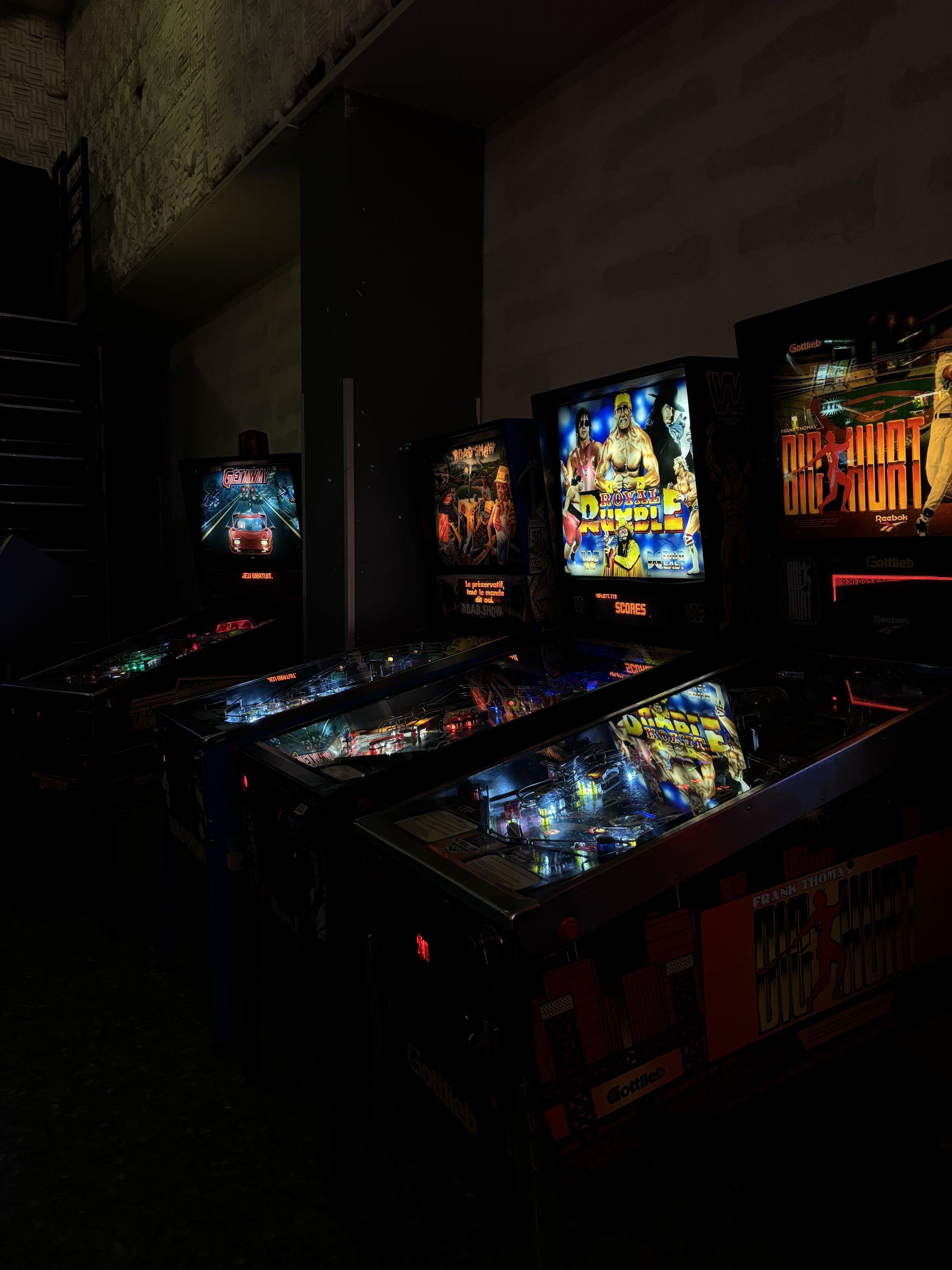Installation des écrans et consoles au salon